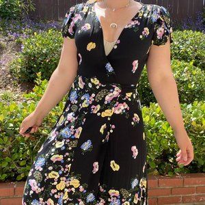 FREE PEOPLE beautiful black floral v neck